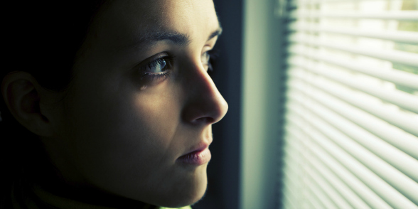 o-SAD-WOMAN-LOOKING-OUT-WINDOW-facebook